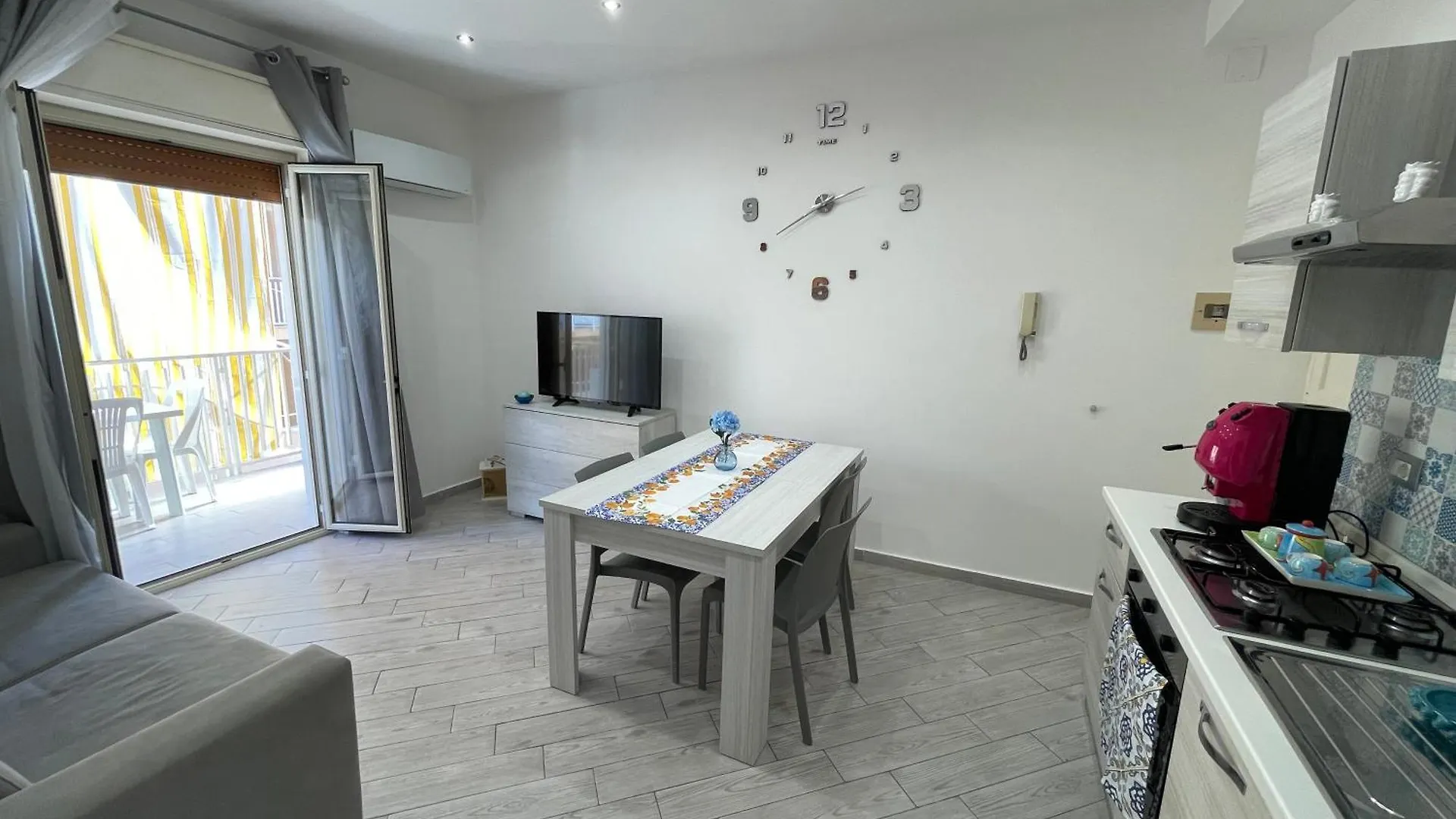 Casa Isola Holiday إزولا ديلي فيمين 0*,  إيطاليا